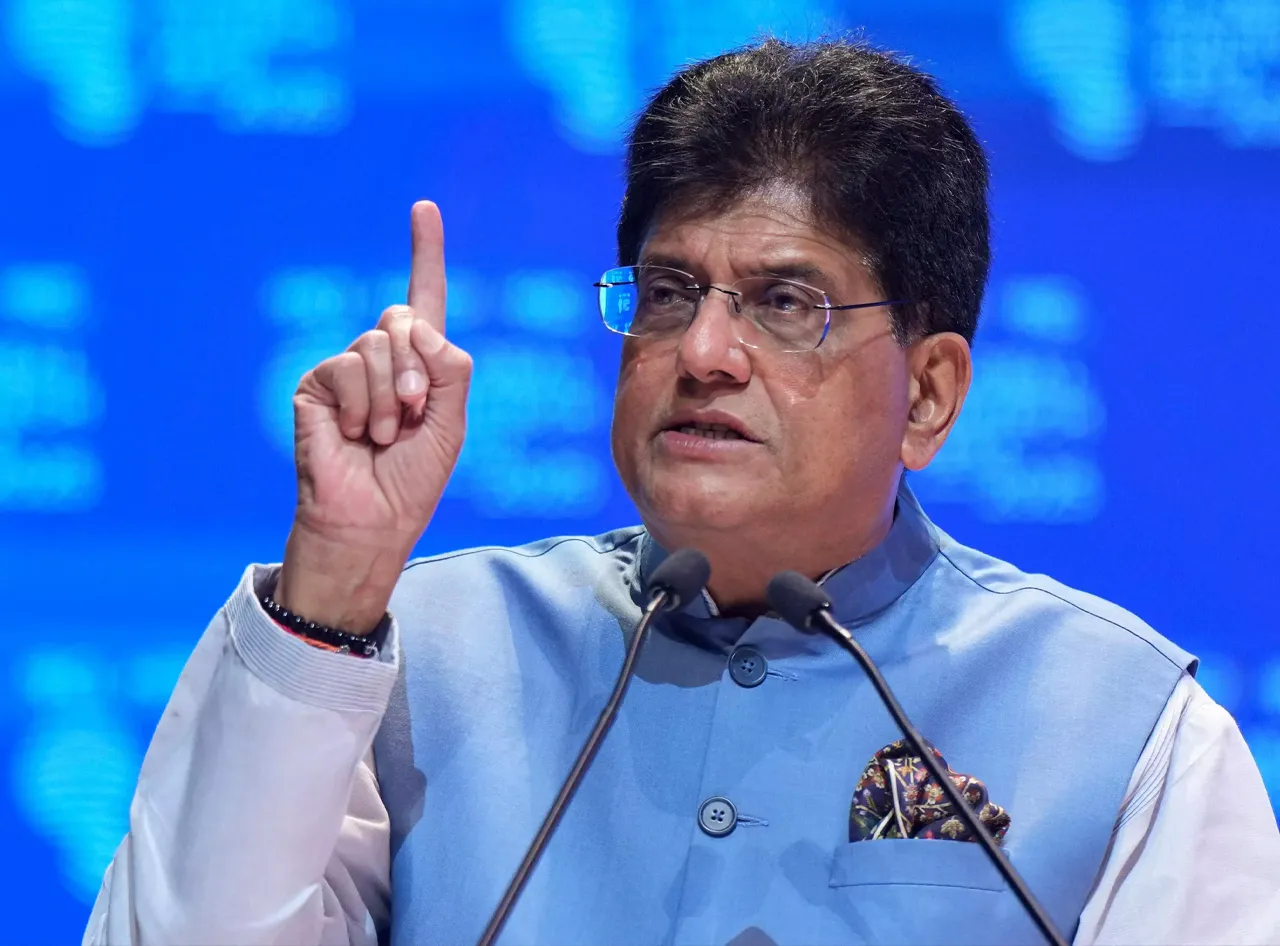 India Exports Piyush Goyal Meets Industry Leaders to Tackle Export Challenges Amid Global Disruptions